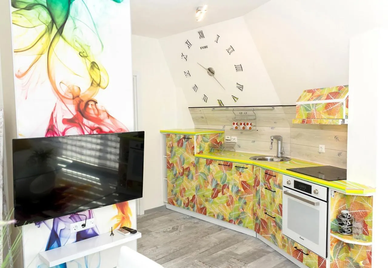 Acrylic & Pastel Apartments Varna 0*,